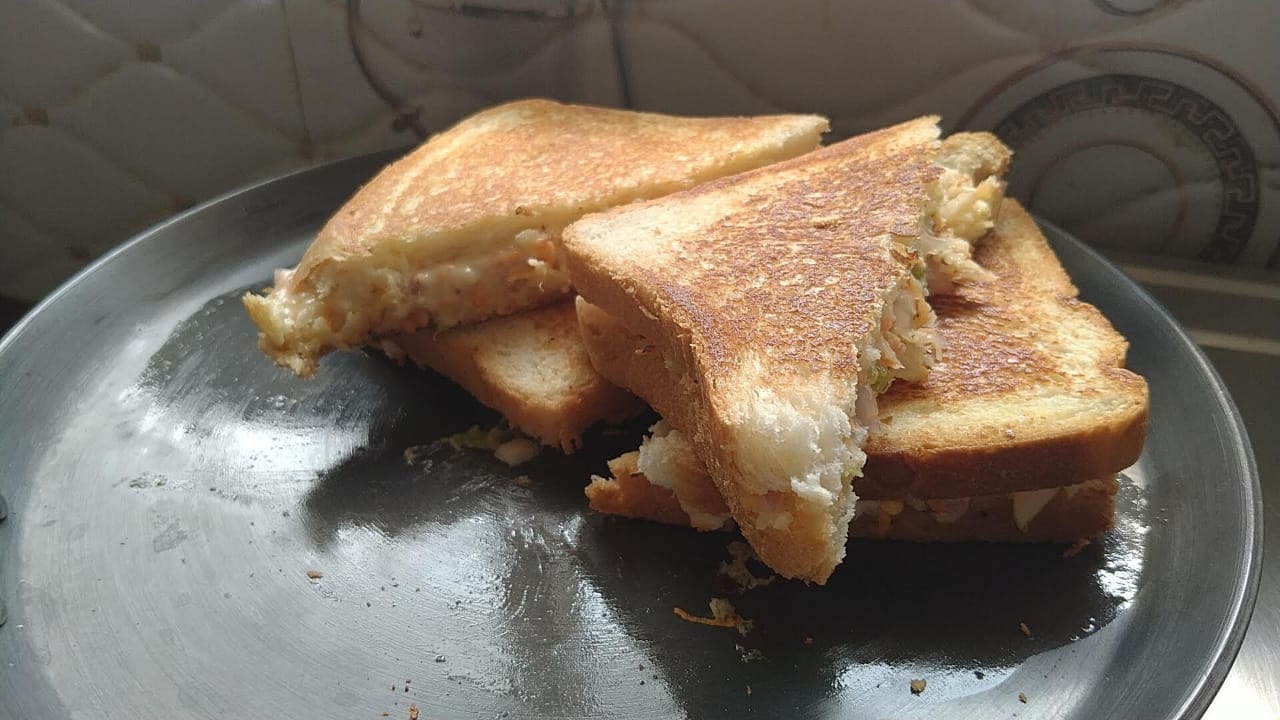 വെജ് ചീസ് സാൻഡ് വിച്ച് - Veg Cheese Sandwich